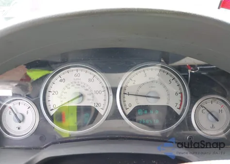 2010 Chrysler Town & Country Touring from USA, damaged, VIN 2A4RR5D17AR109036